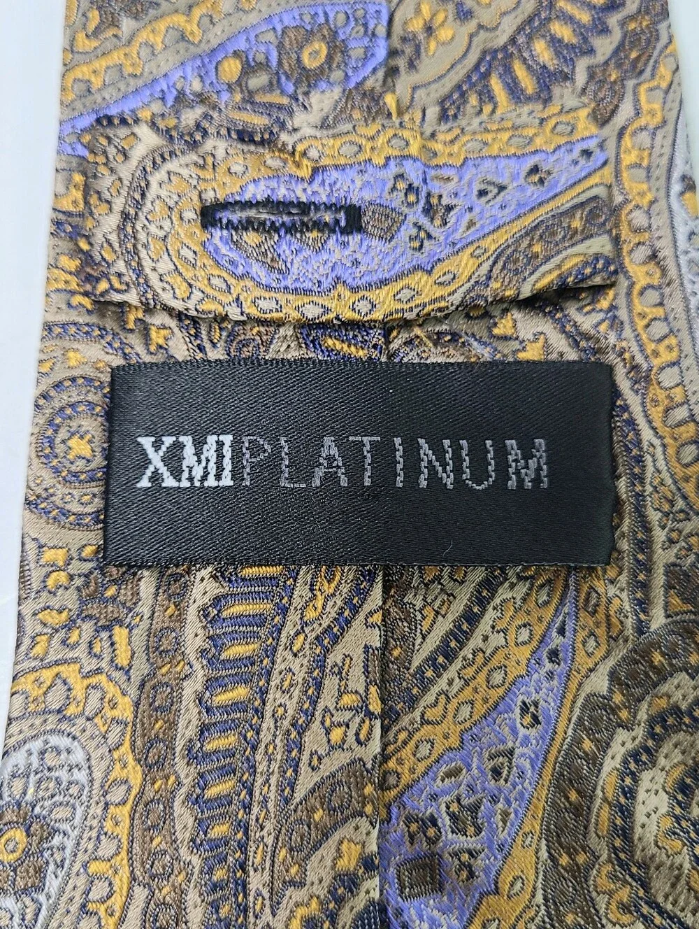 XMI Platinum Paisley Handmade Woven Linen Silk Tie